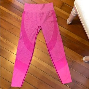 Pink ombre leggings